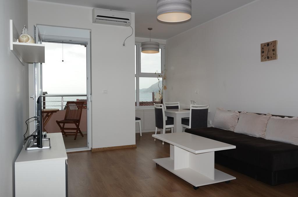 Tuna Apartments Dobra Voda Kültér fotó